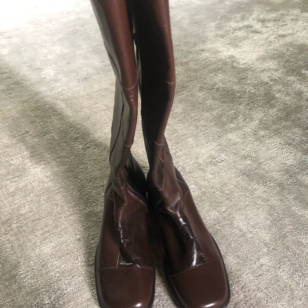 brown boots
